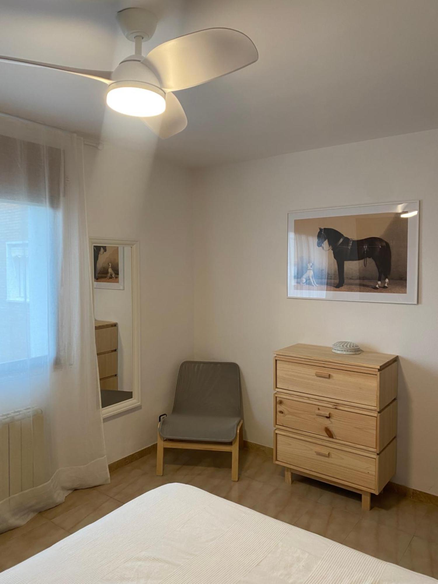 Апартаменти Apartamento Para 8 Sobre El Mar Салоу Екстер'єр фото