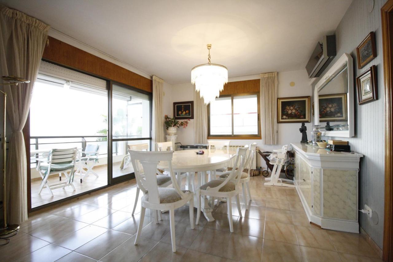 Апартаменти Apartamento Para 8 Sobre El Mar Салоу Екстер'єр фото